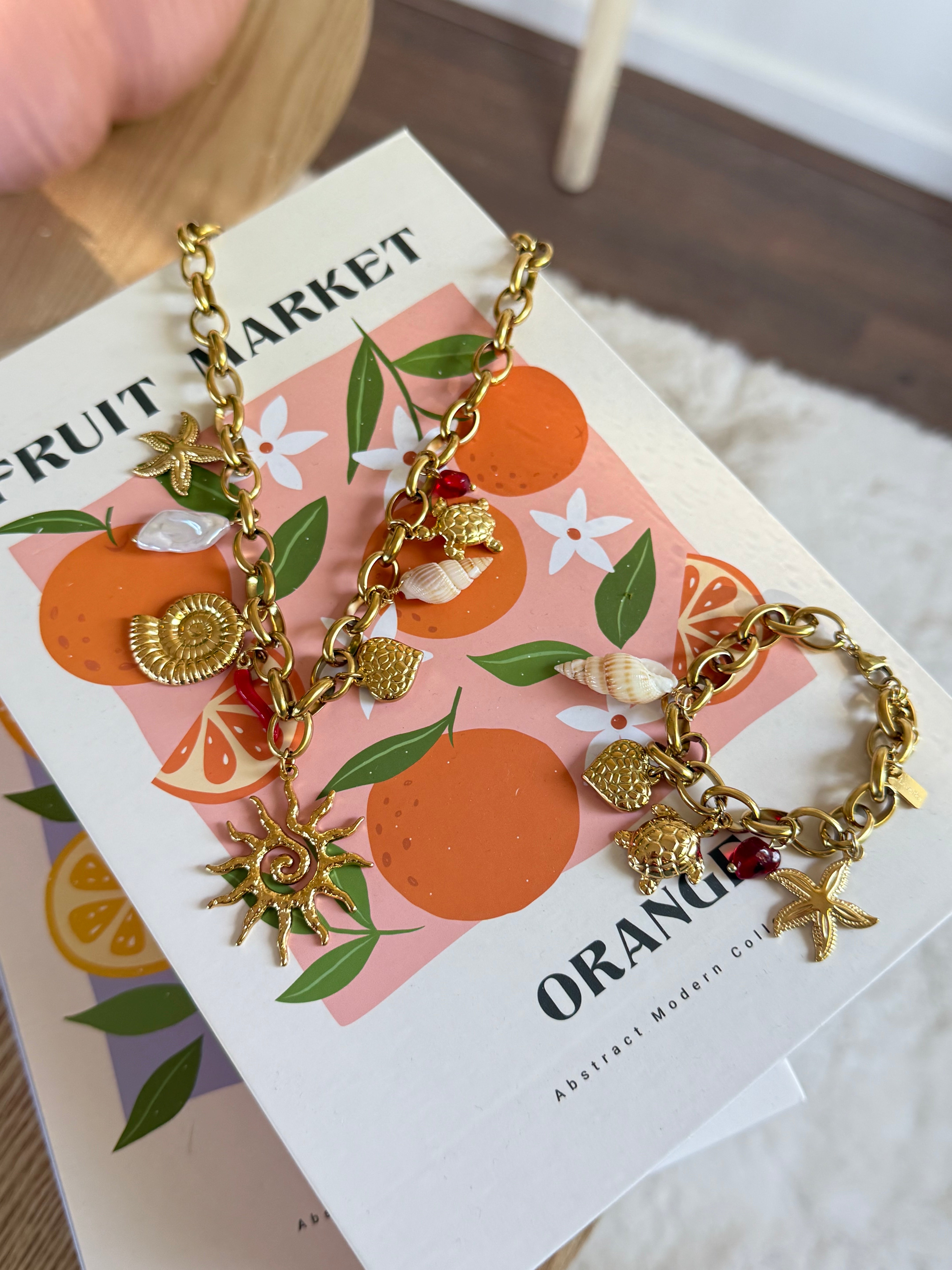 Red coral bracelet