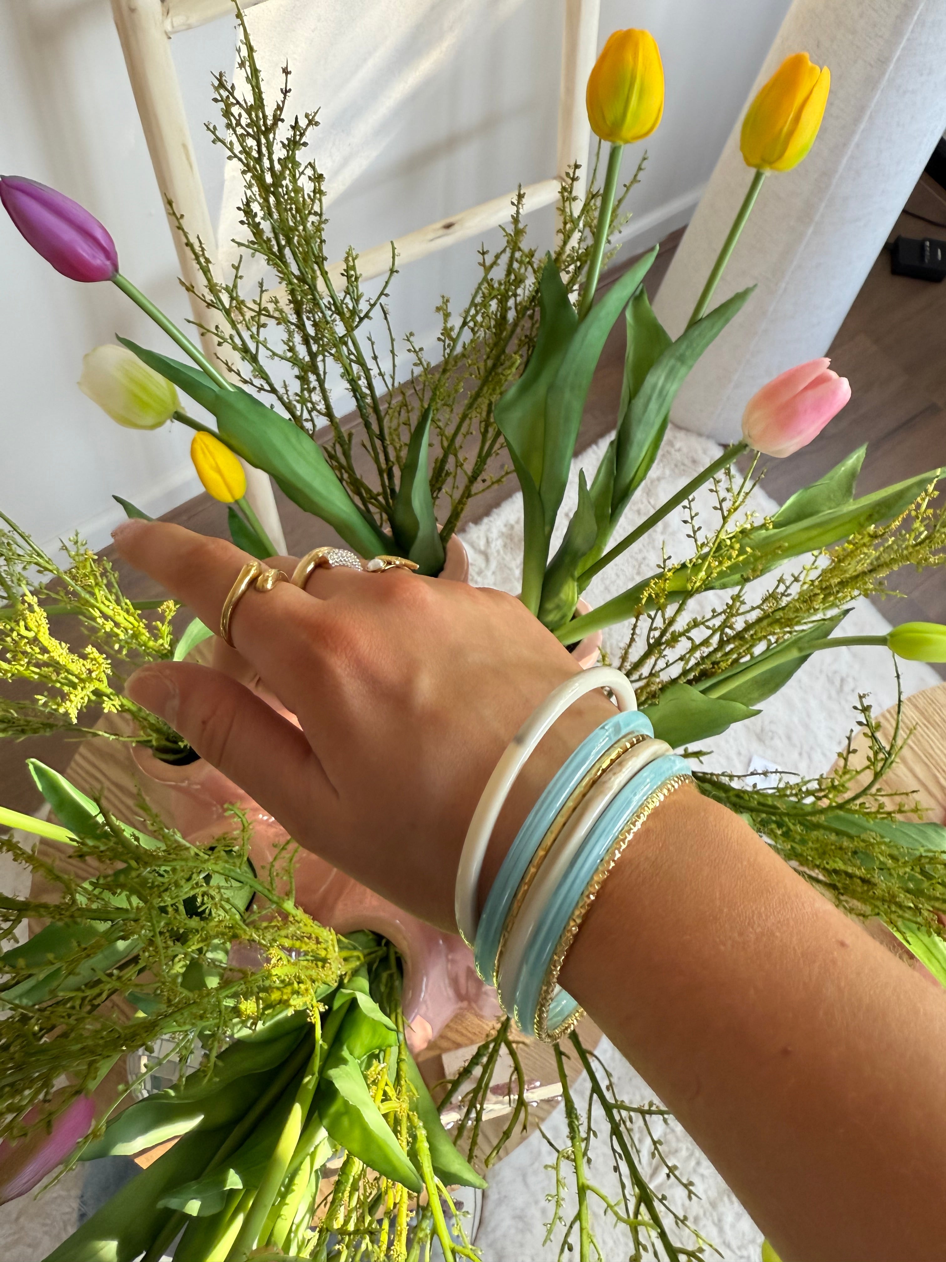 Twilight bangle